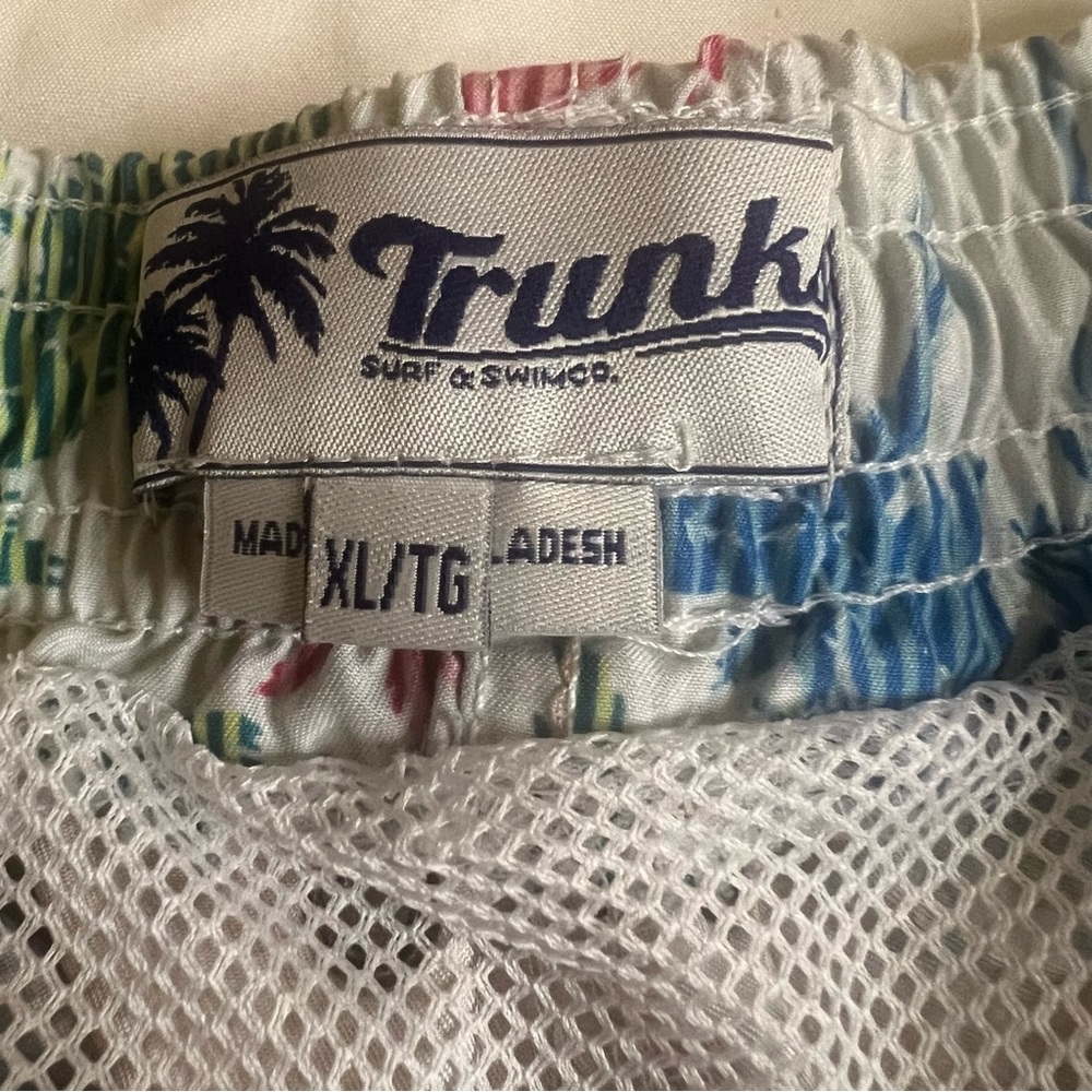 Trunks Surf & Swim Co. Tropical Palm Print Swim Trunks Men’s Size XL - Picture 4 of 5